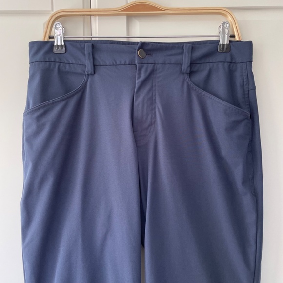 Lululemon Navy Mission Pant, Size 34 - Picture 7 of 15